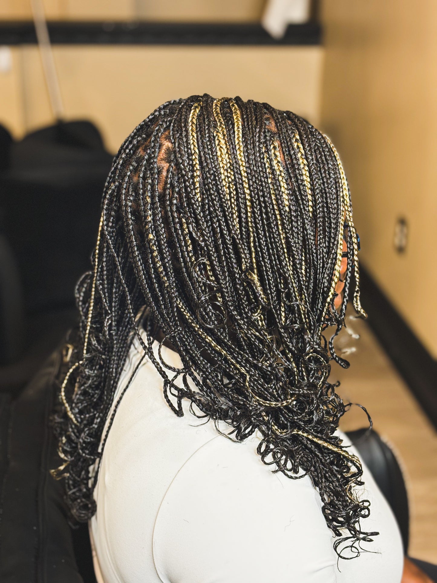 Knotless braids